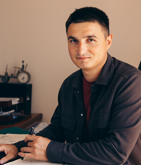 Артём Манаков